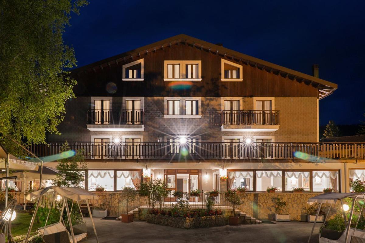 Hotel Edelweiss Pescasseroli Exterior foto